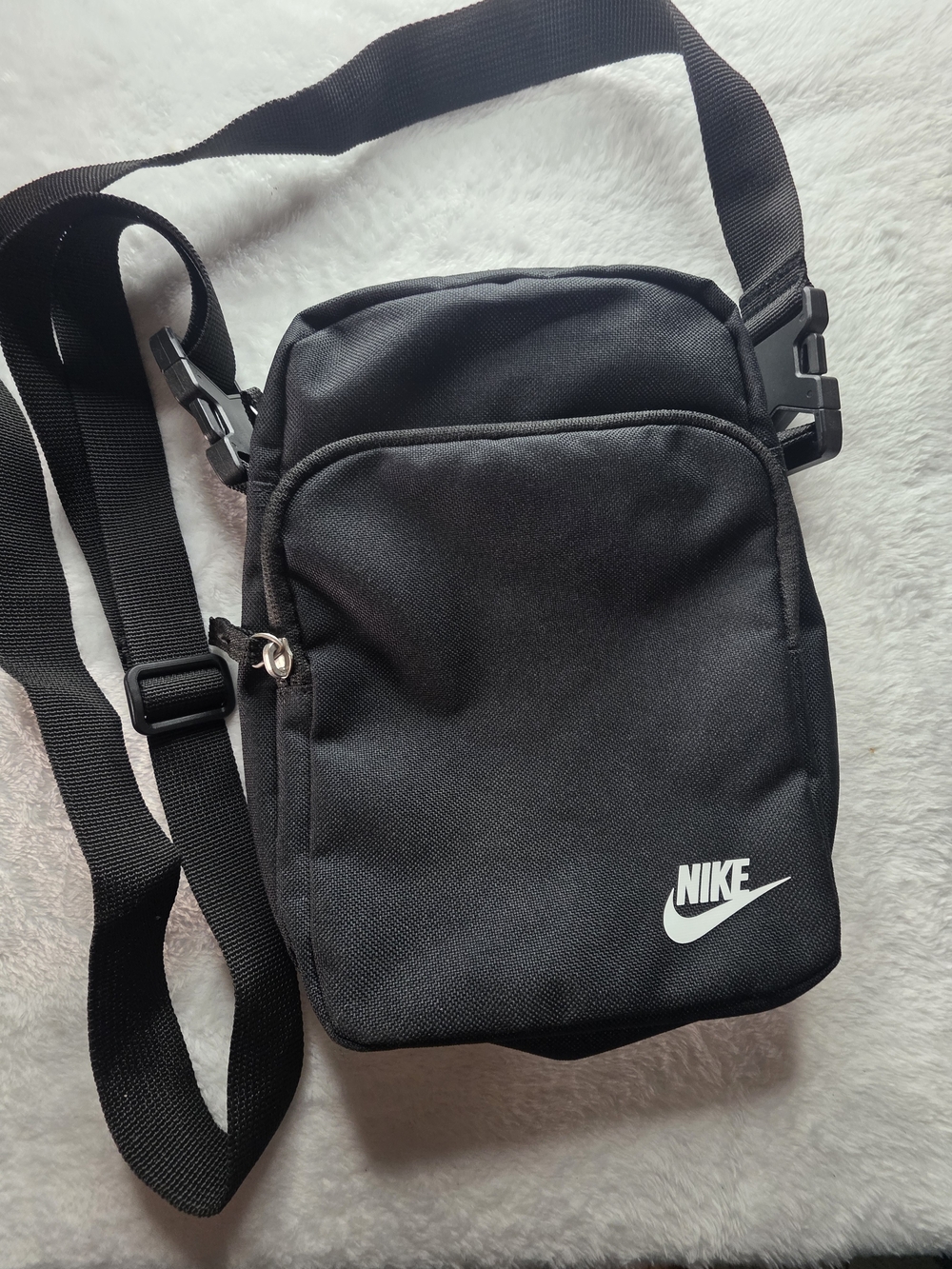 Nike Crossbody Shoulder Bag Adjustable Strap